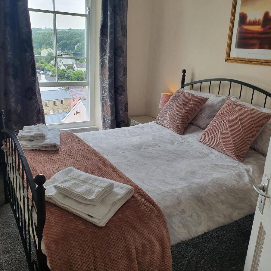 Pendyffryn Manor Bed & Breakfast Little Haven Εξωτερικό φωτογραφία