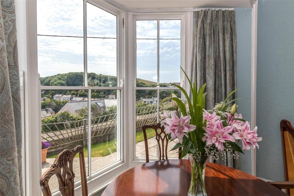 Pendyffryn Manor Bed & Breakfast Little Haven Εξωτερικό φωτογραφία